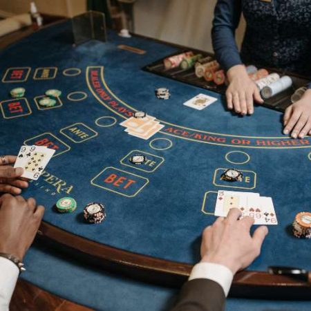 Choosing the Right Baccarat Table for Beginners