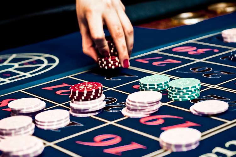 how to choose the best roulette strategy for you