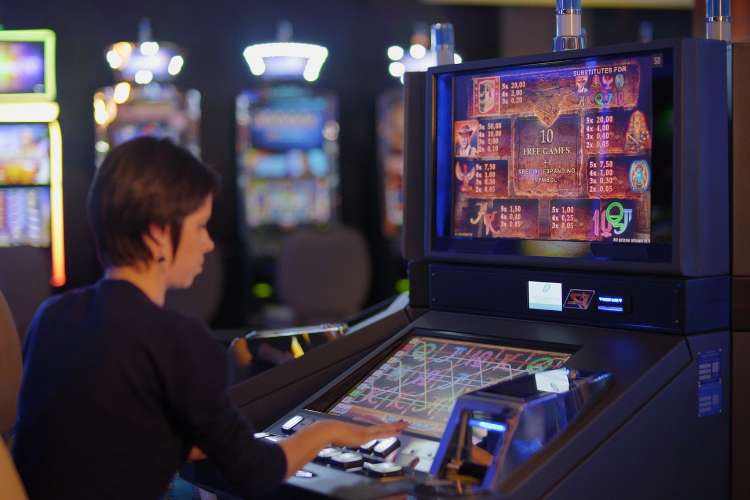 how to spot a winning slot machine