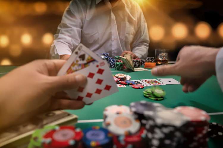 live poker essential tips for beginners